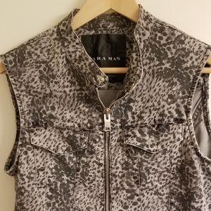 Zara man grey print vest